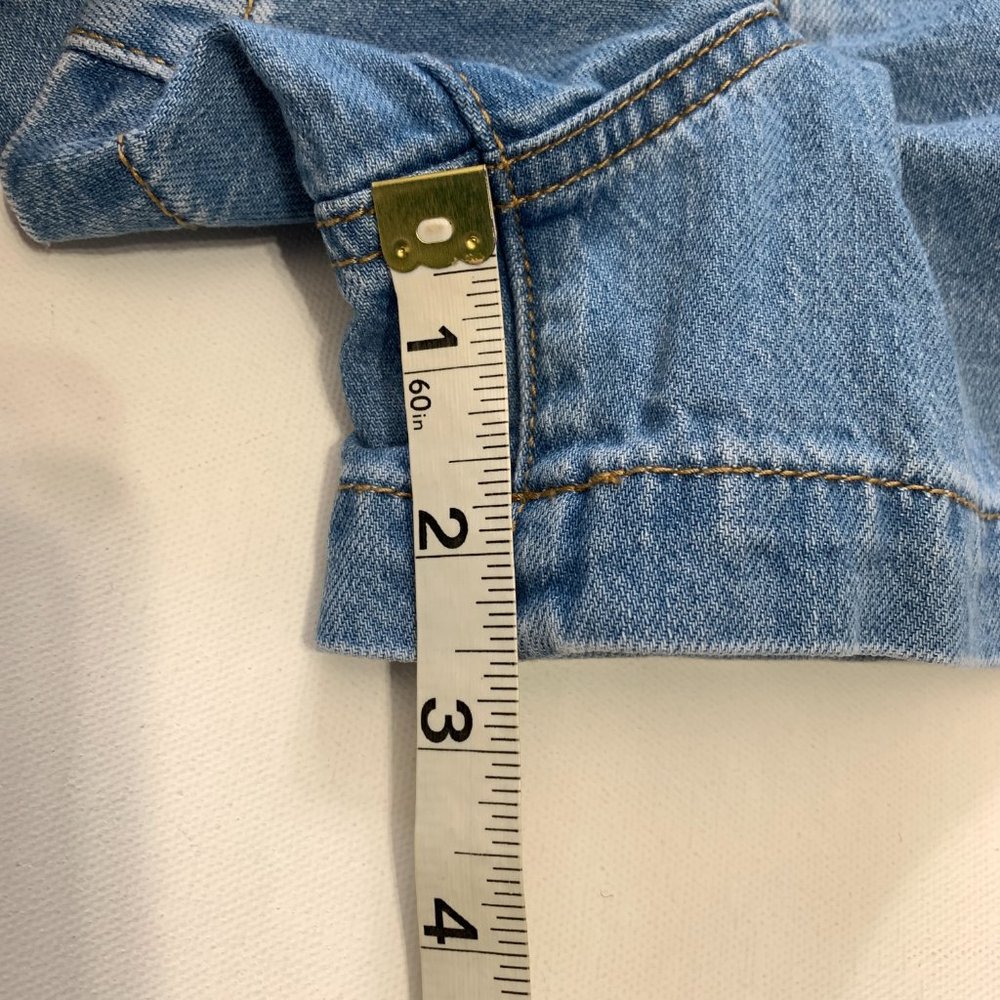 American Eagle Womens Size  26W/2 Super High Rise Denim Mom Short NWT! - Picture 12 of 16